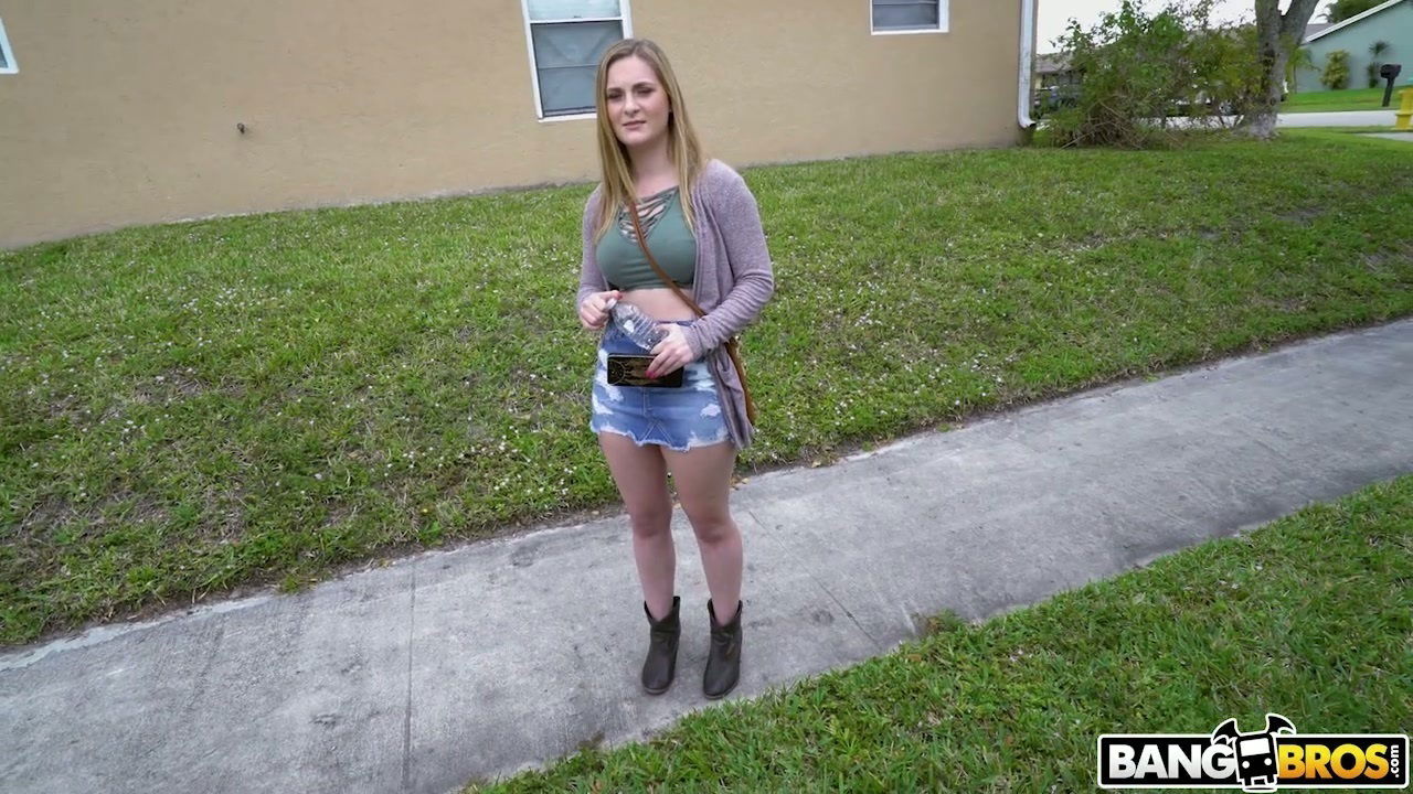 Awesome sinful busty hottie Kara Lee gets picked up and hammered in the van