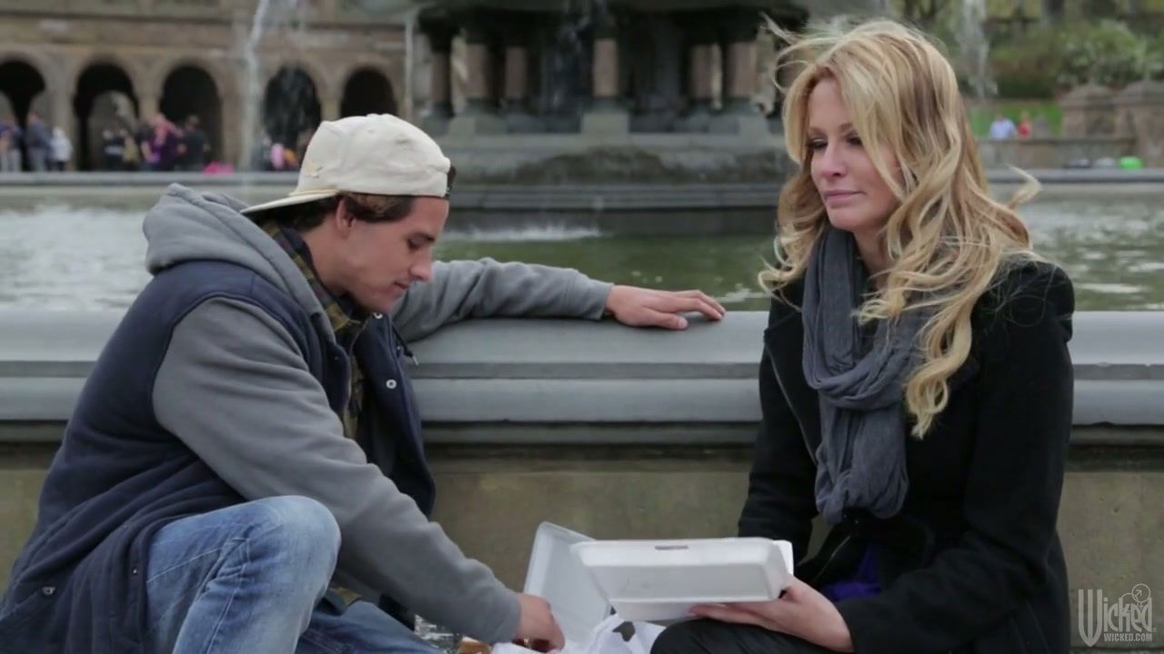 Nasty blonde bitch Jessica Drake fucks horny buddy