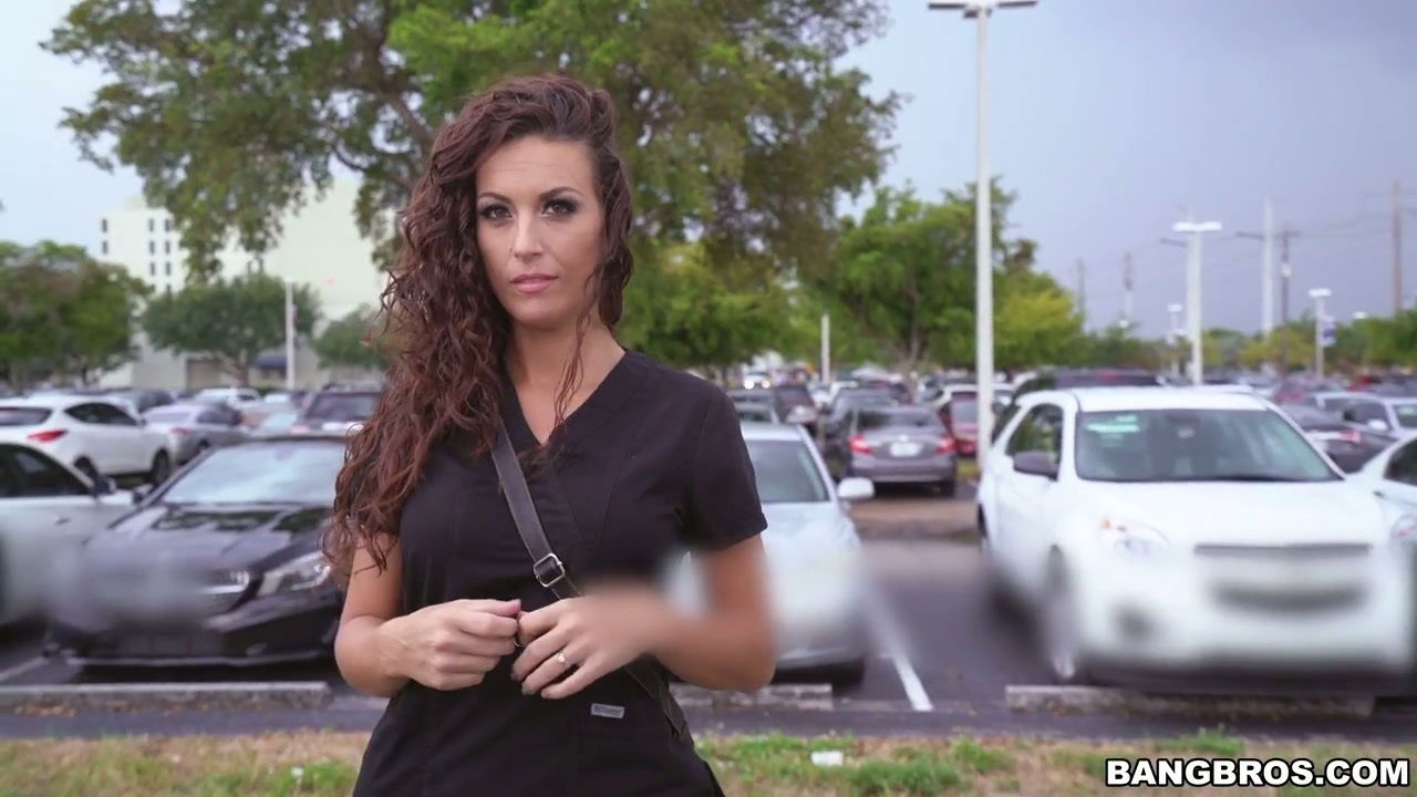 Gorgeous bimbo Victoria Banxxx banged well