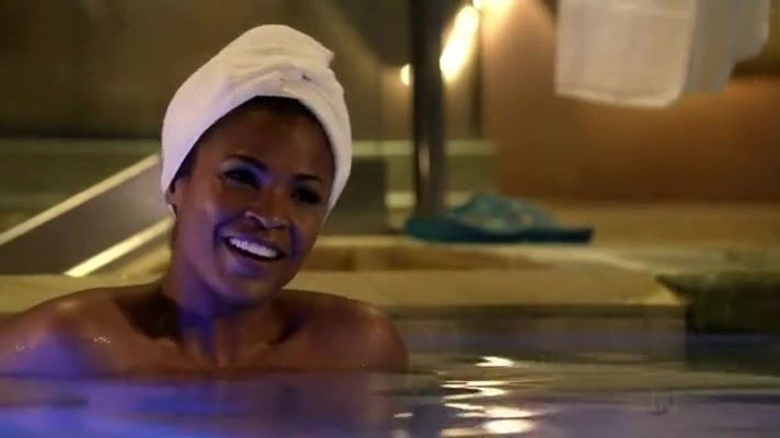 Kristen Bell, Christine Nguyen, Yasmin Yeganeh - House Of Lies Season 2 Episode 3 (2012)