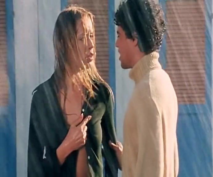 Gloria Guida La liceale nella classe dei ripetentil