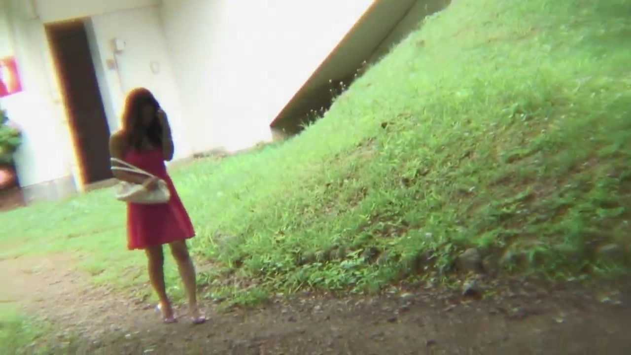 Sexy Japanese girl gets finger fucked by a stranger