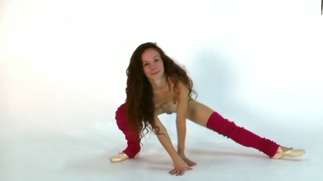 Long Black Haired Teen Anna Ocean