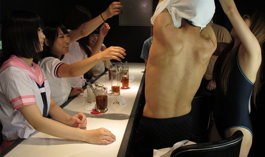 Yuri Sakura, Seiko Ida, Mio Kosaki Having Sex In A Club - JapanHDV