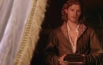 Emily Blunt, Helena Bonham Carter - Henry VIII (2003)