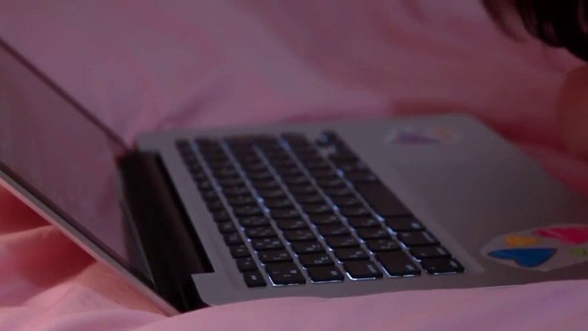 emiri suzuhara in panties