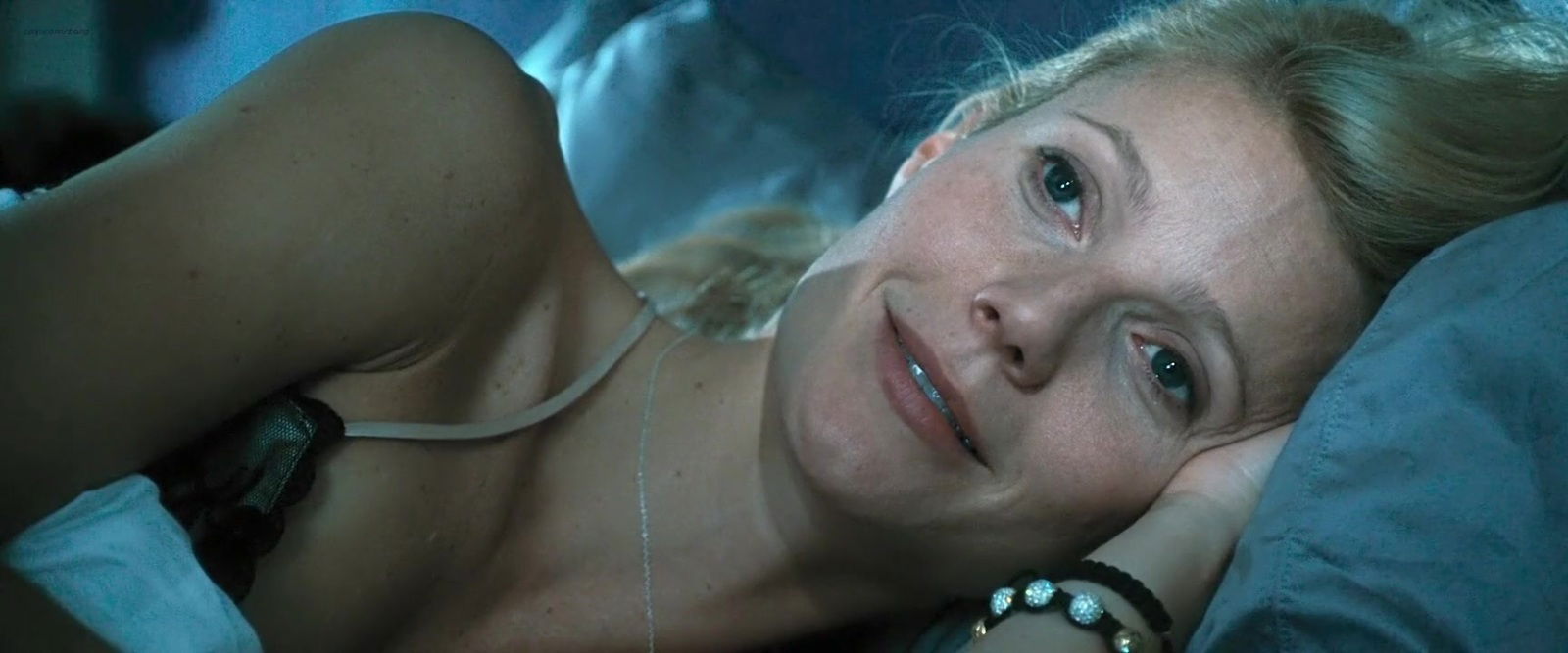 Gwyneth Paltrow & Leighton Meester - 'Country Strong' (2010)