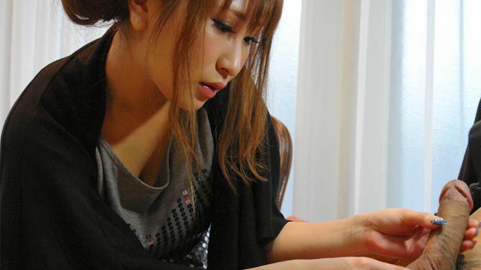 Yuki Maya in Yuki Maya is amusing her husband's naughty friend - AviDolz