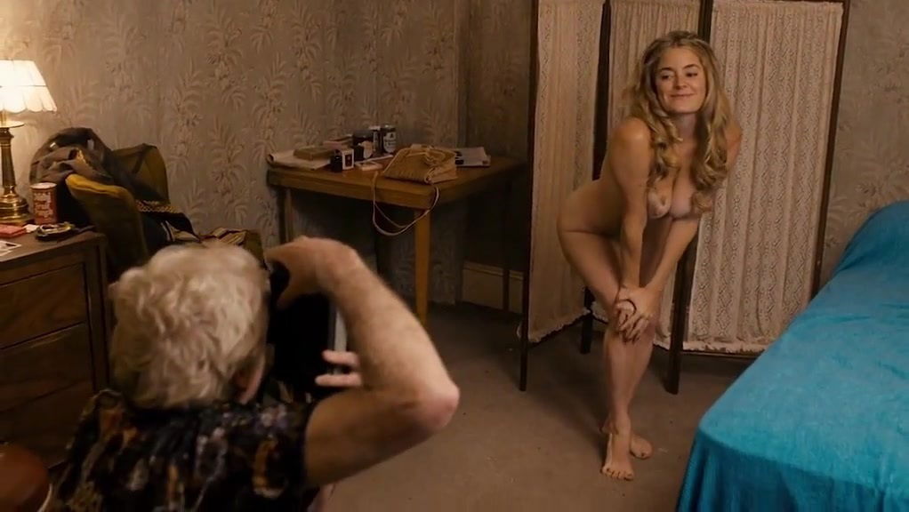 Jamie neumann emily meade maggie gyllenhaal