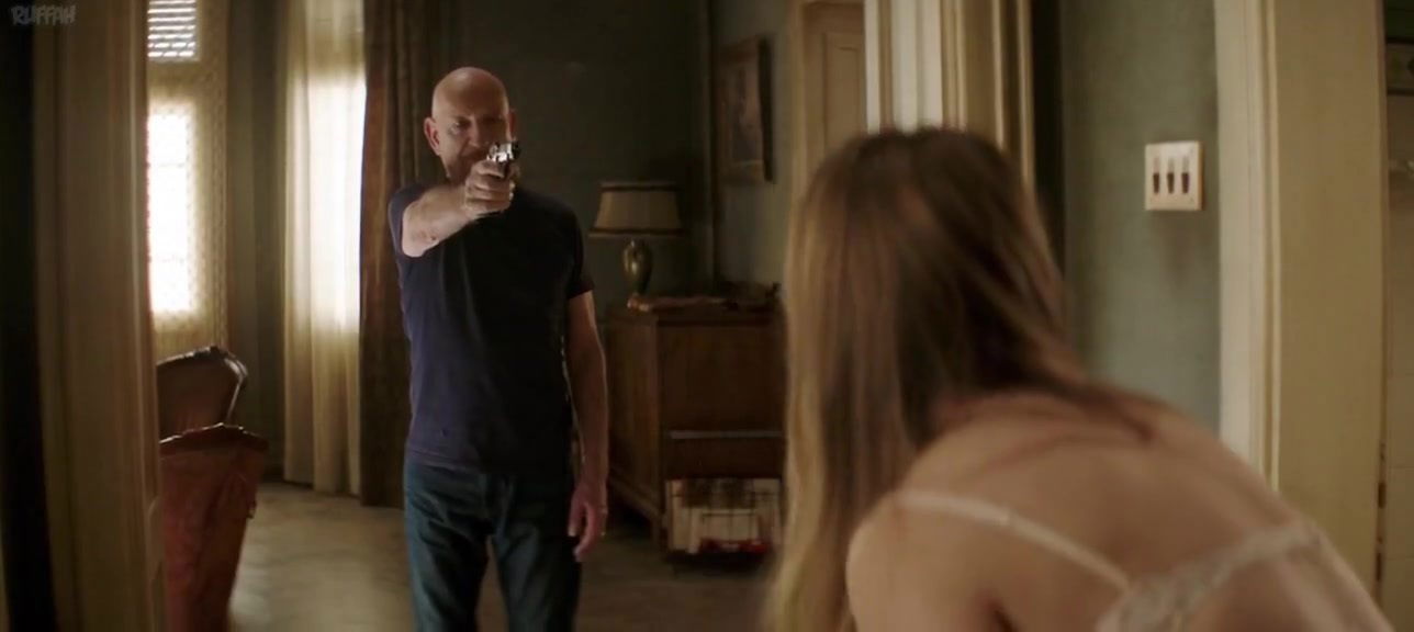 Hera hilmar stripping naked