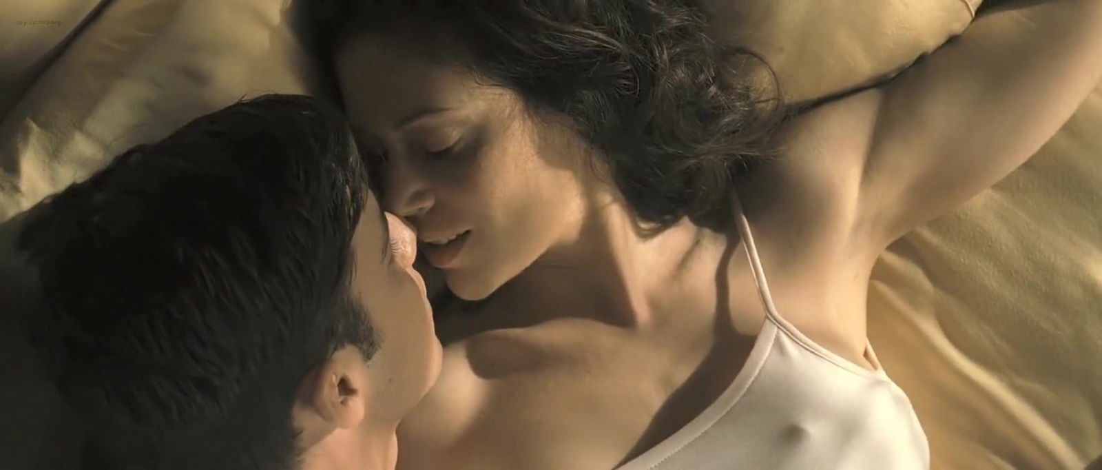 Alyssa Milano & Lauren Lee Smith in 'Pathology' (2008)