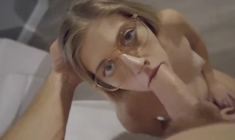 Alyce Anderson Fucked On Massage Table