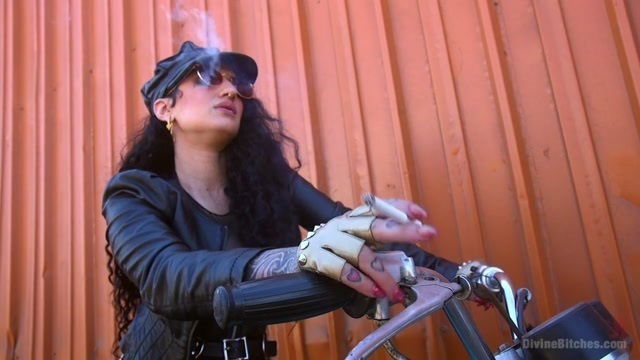 Alrik Angel Arabelle Raphael Angelic Little Nerd Meets Devilish Destiny DivineBitches