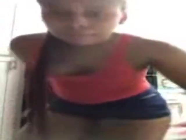 Young red Ebony Twerk