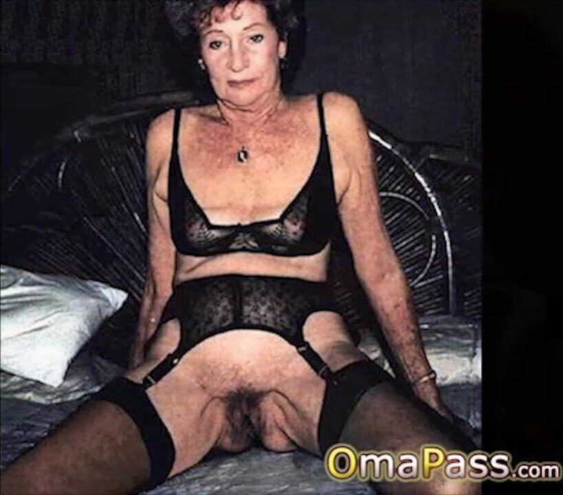 OmaPasS Requested Amateurish Horny Granny Photos