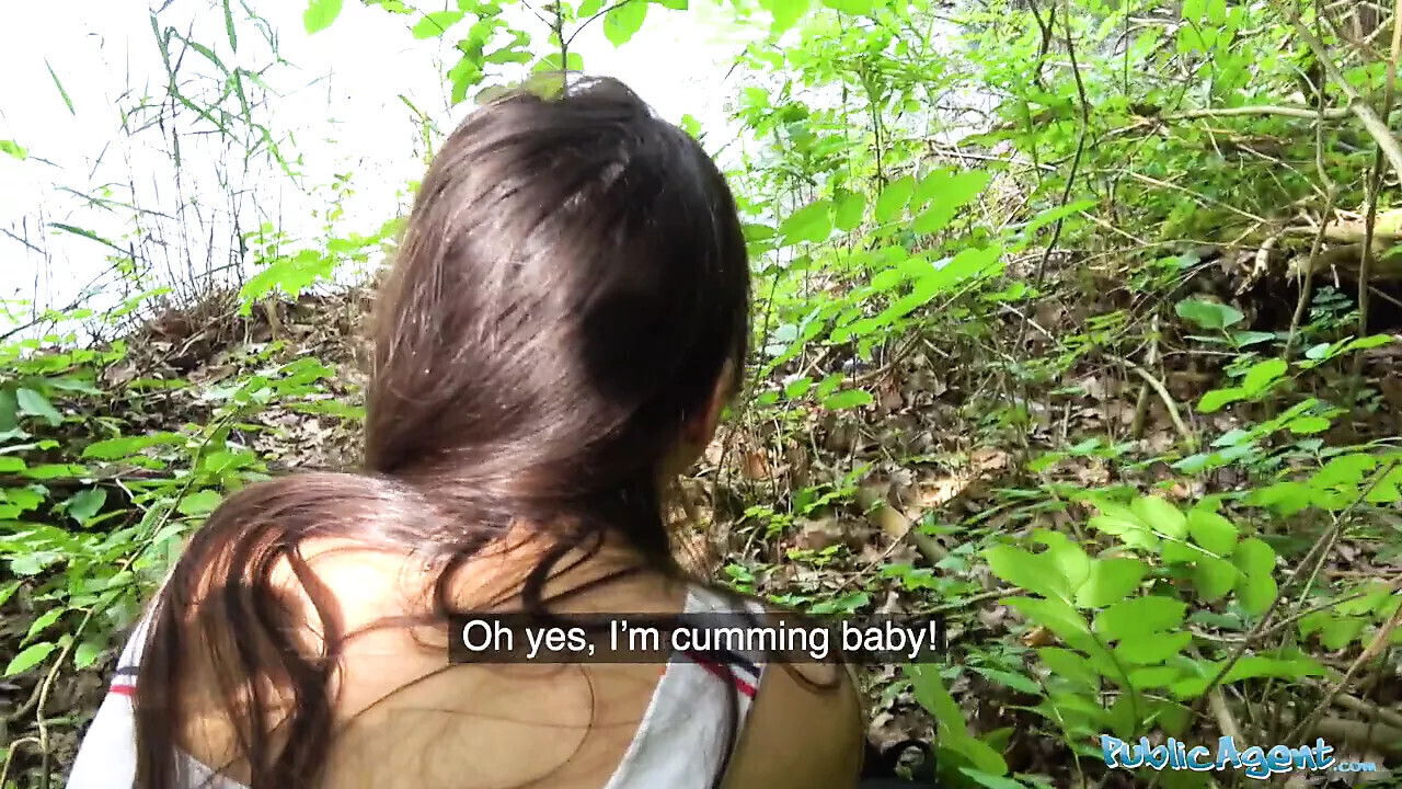 Public Agent Horny sexy tourist sucks and fucks