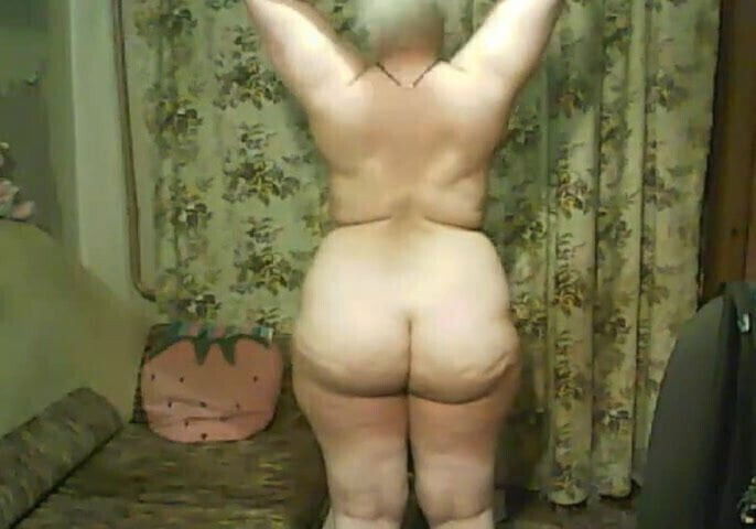 russian mature girl undress