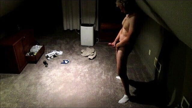 Huge Cumshot Dark Bedroom