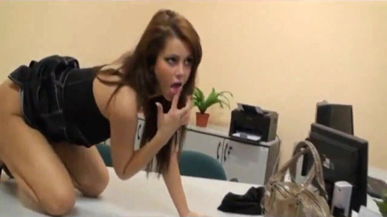 Hot Secretary Gets Amazing Anal Creampie from Her Boss