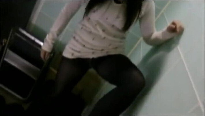 What's the full name or code this video ? Or name actress