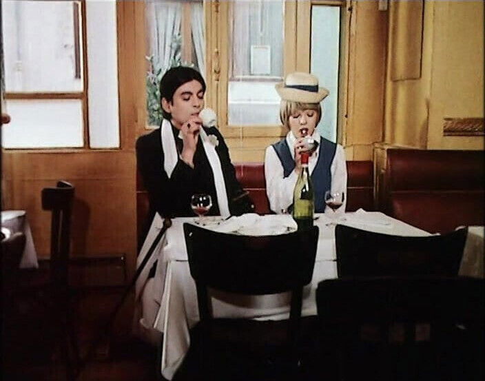 PETITE FILLES BORDEL FILM COMPLET