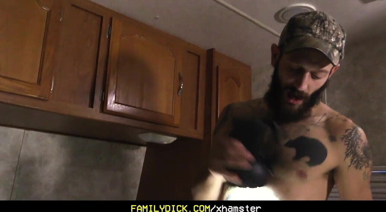 familyDick - I Sucked My Trash Stepdaddy's Dick In The Dark