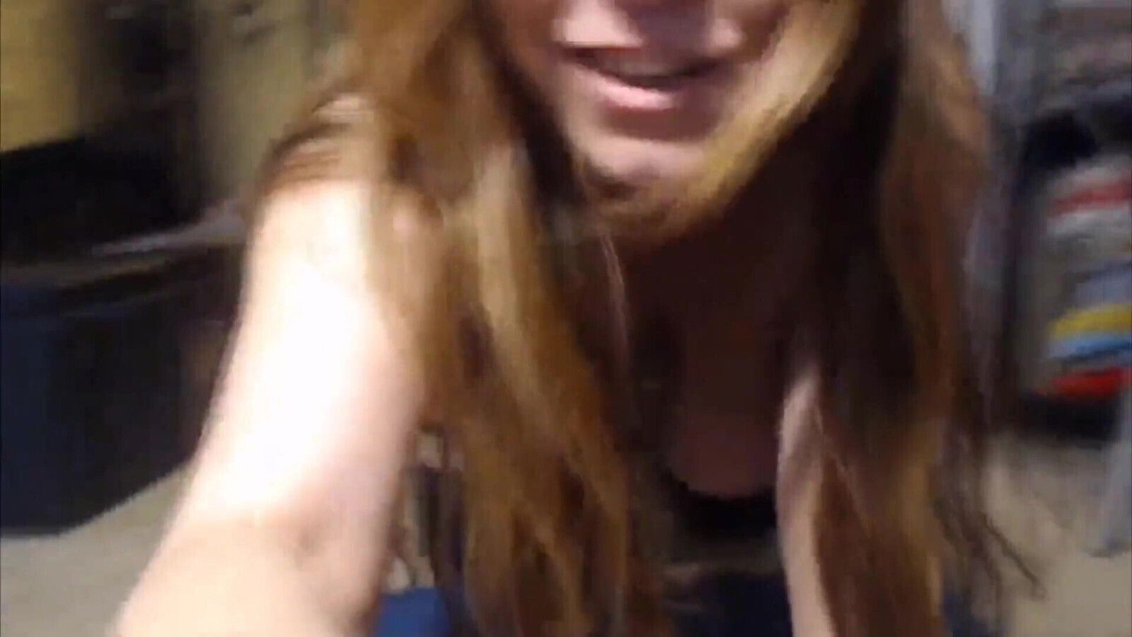 Chic MILF with amazing ass and sexy accent