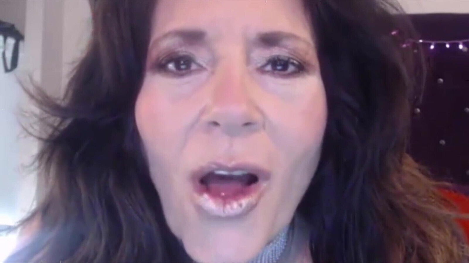 Naughty mother is looking for delicious throbbing cock