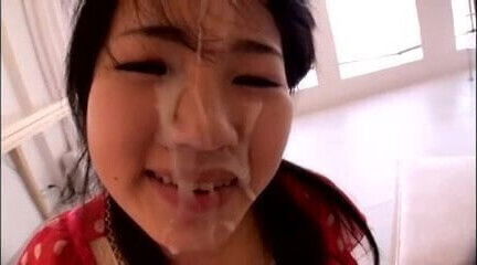 Morning facial for horny roommate