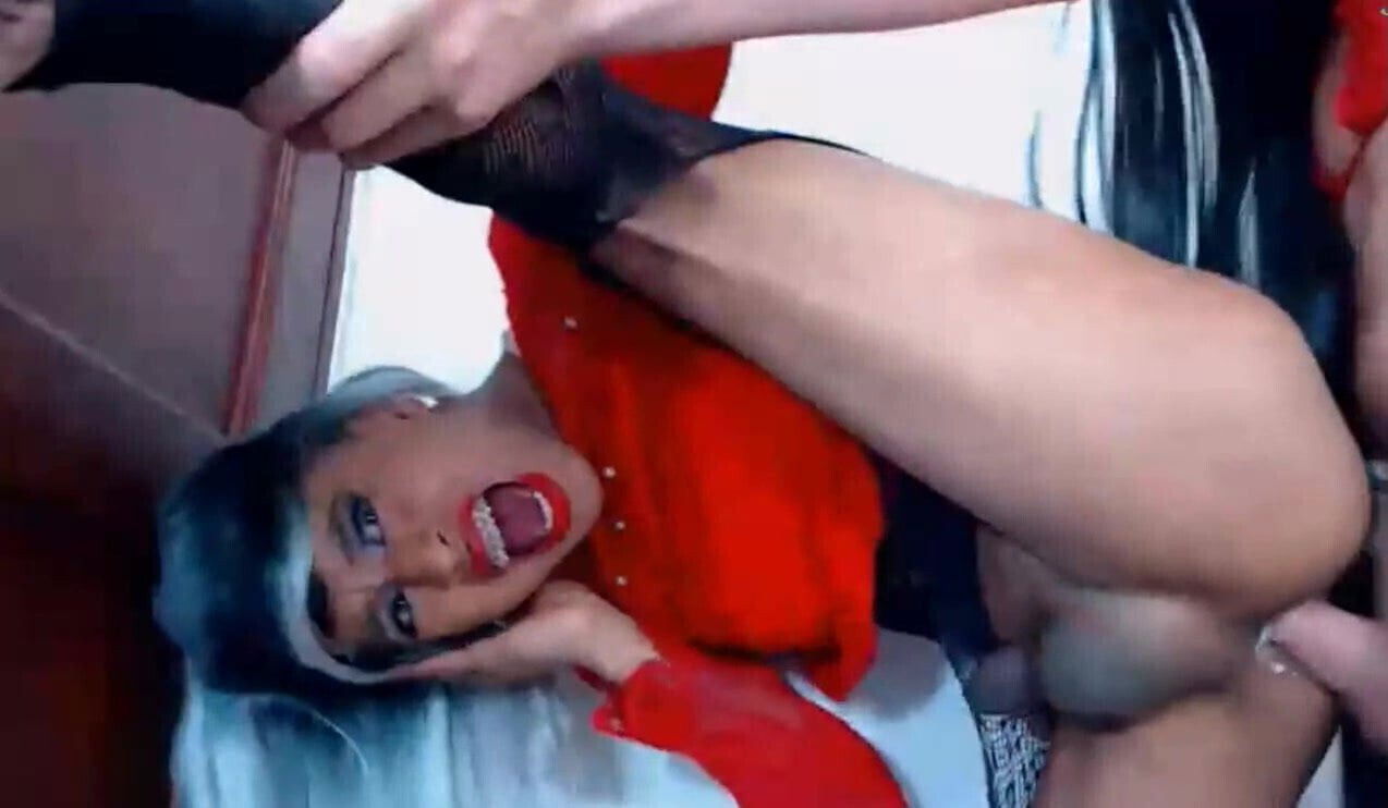 shemale fuck shemale and cum on face