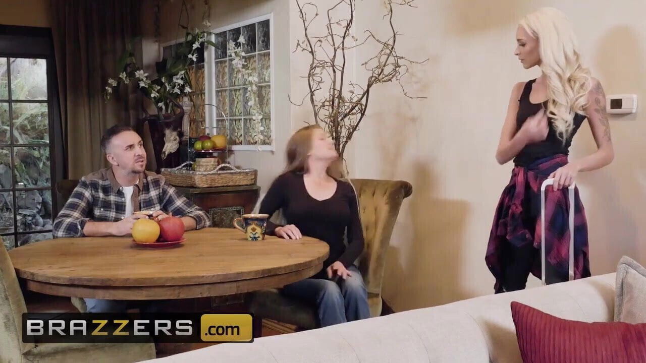 Teens like it BIG - Emma Hix & Keiran Lee - Blessing