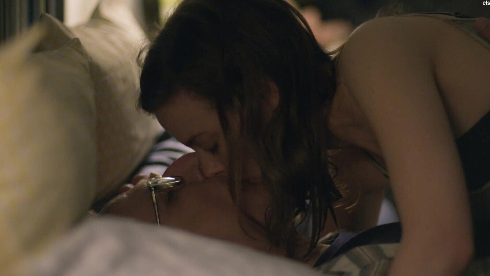 Gillian Jacobs ''Love''