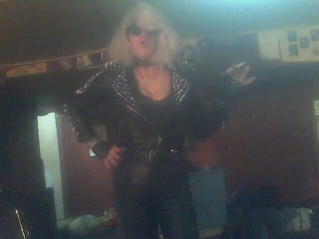 Fetish blonde latex bitch