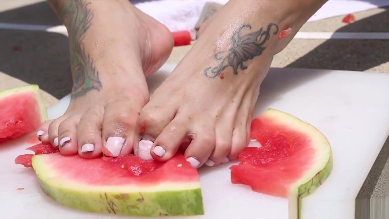Orion Raye Foot Fetish Food Play