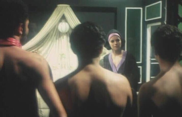 Naked Countess (1971)