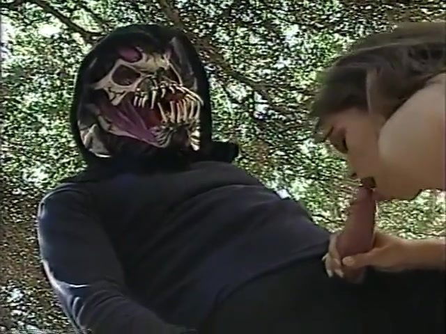 Nici Sterling analyzed by an alien