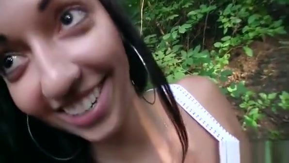 Sexy Darling Does Not Mind Riding A Schlong During A Pickup