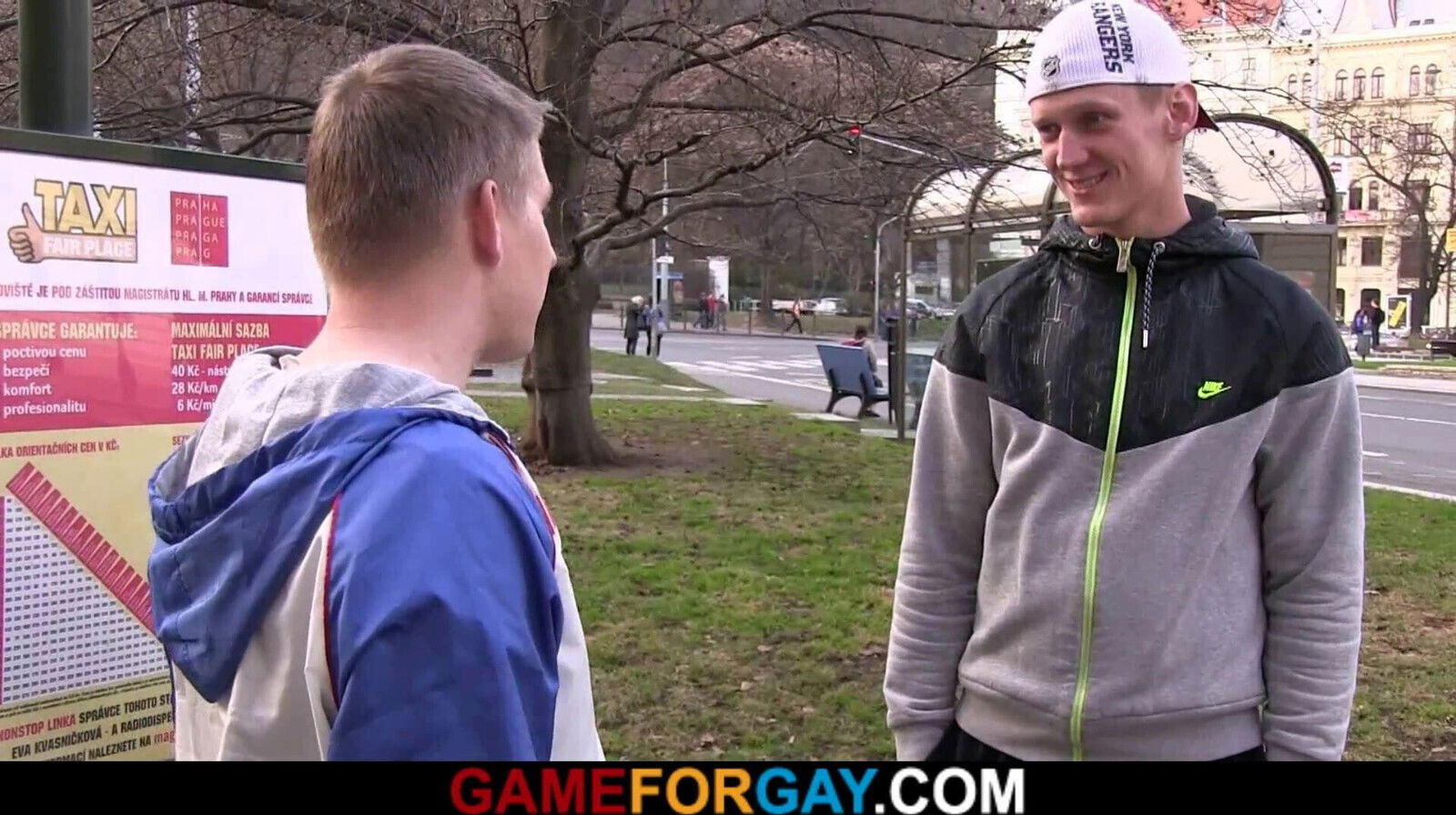 Taxy-driver takes big gay cock