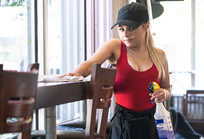 Pint-sized Pizzeria Girl - WaitressPOV