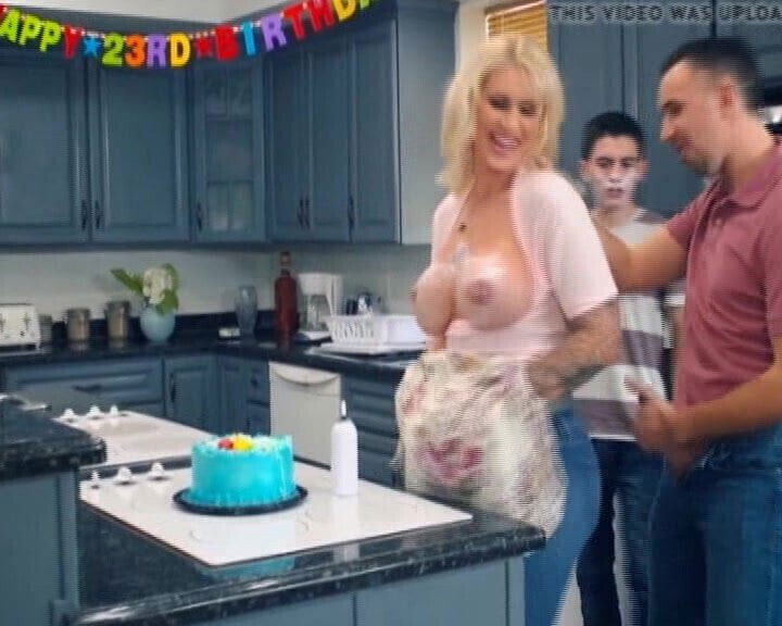 YOUR FREAKY FREINDS FUCK YOUR