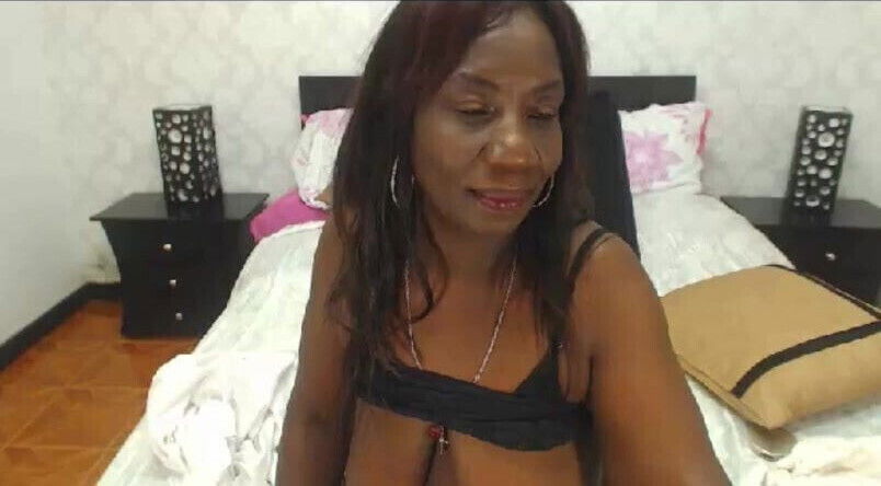 latina mature squirt