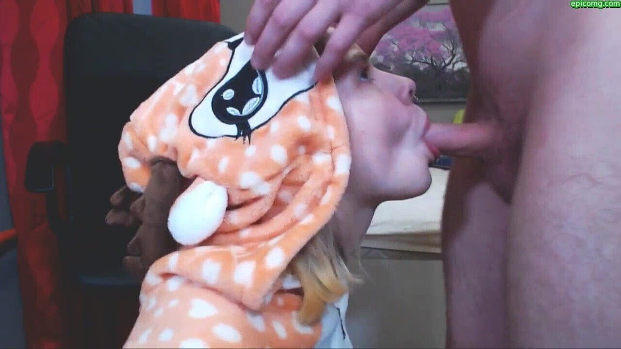 Elvira and Mike - Blowjob 16 May