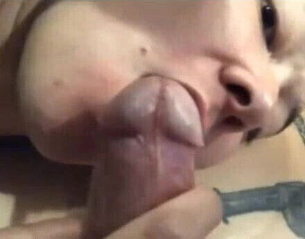 Wonderful blowjob made Asian friend with cell phon