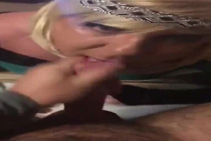  Another Gurl who likes face full of Cum