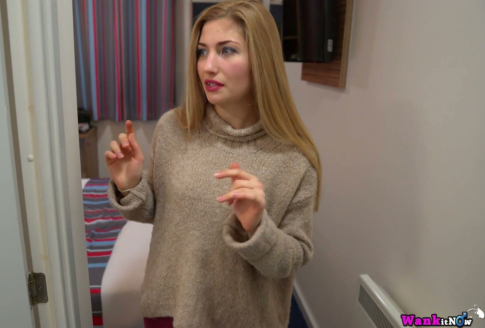 Svelte leggy hottie Stephanie Carter takes a shower and flashes small tits