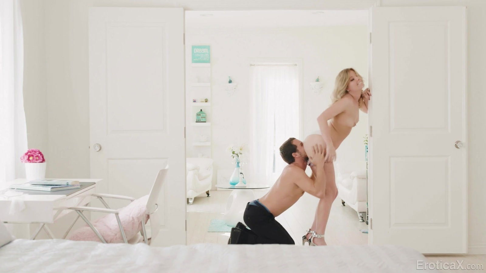 Blonde girlfriend Vienna Rose doggy fucked hardcore