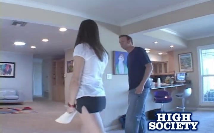 Bobbi Star is a geeky babe yearning to be penetrated well