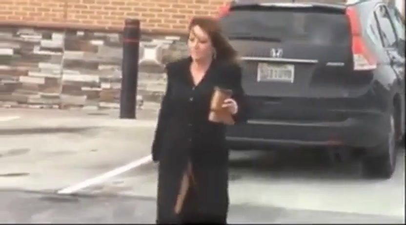 Unknown girl masturbates in the car like crazy