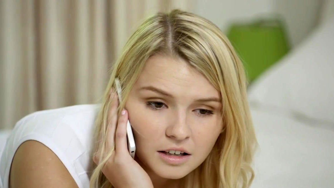 Teen Melissa shamelessly fucks mother´s black