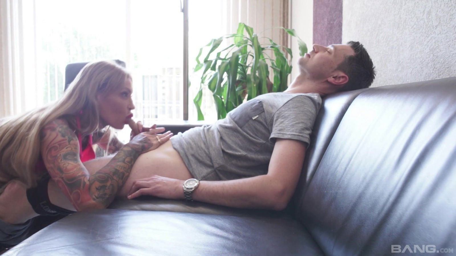 Hardcore deepthroat face fuck session with mature Calisi